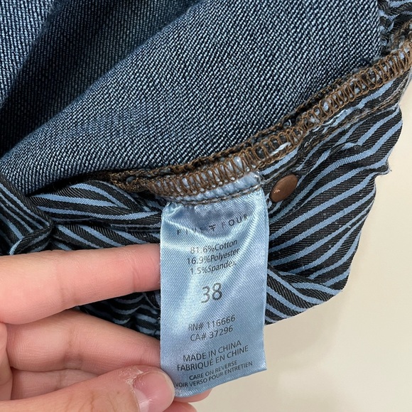 Five Four Men’s Medium Wash High-Rise Relaxed Jeans Size 38 - Picture 9 of 9